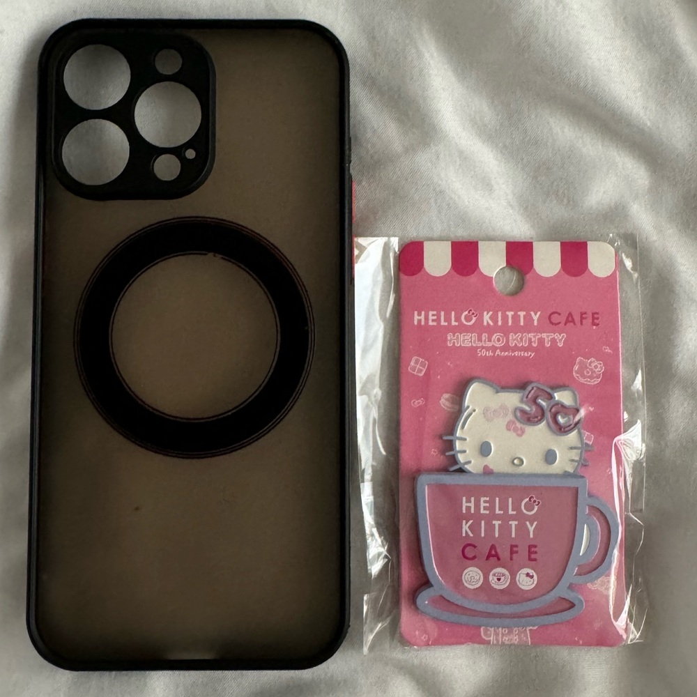 Bundle-Hello kitty pin - Picture 6 of 6